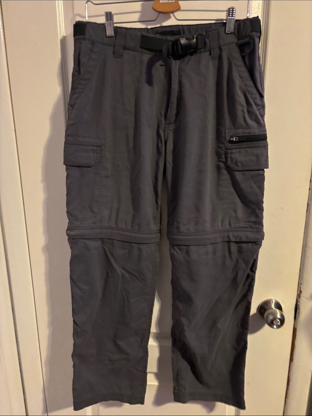 Men's Gray Convertible Cargo Pants with Utility Pockets